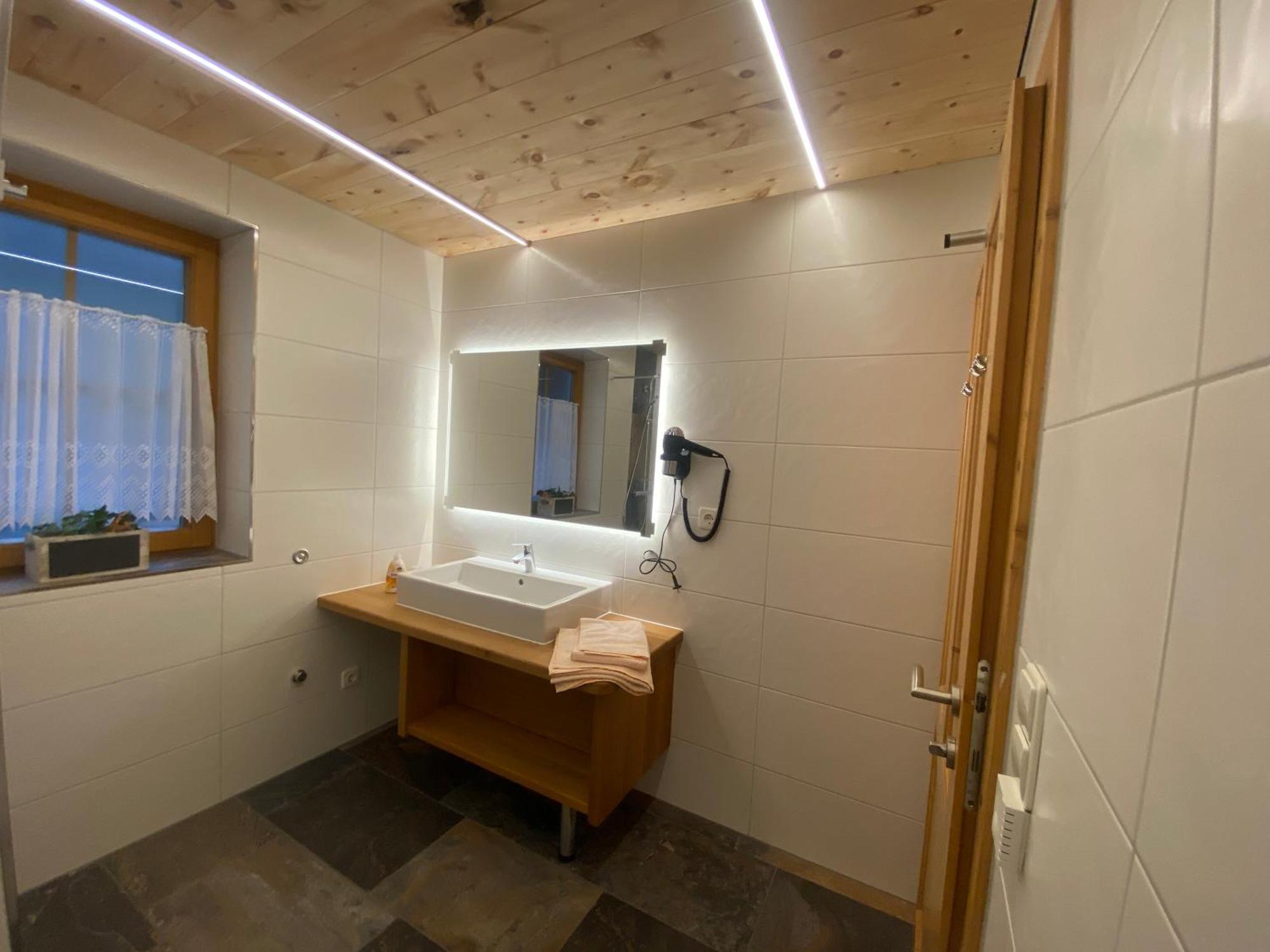 Landhaus Riesneralm Donnersbachwald Værelse billede